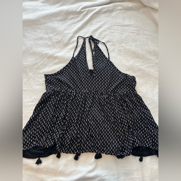 Cute Halter Top Tank Top Black and White Patterned Women’s Top Size XL - Picture 2 of 4